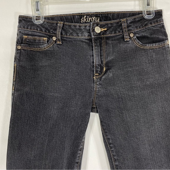 Old Navy Faded Black Denim Boys Skinny Jeans - Picture 2 of 8